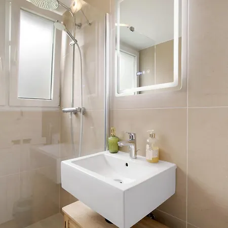 Geschaeftsreisetraum Mit 6 Betten Appartement